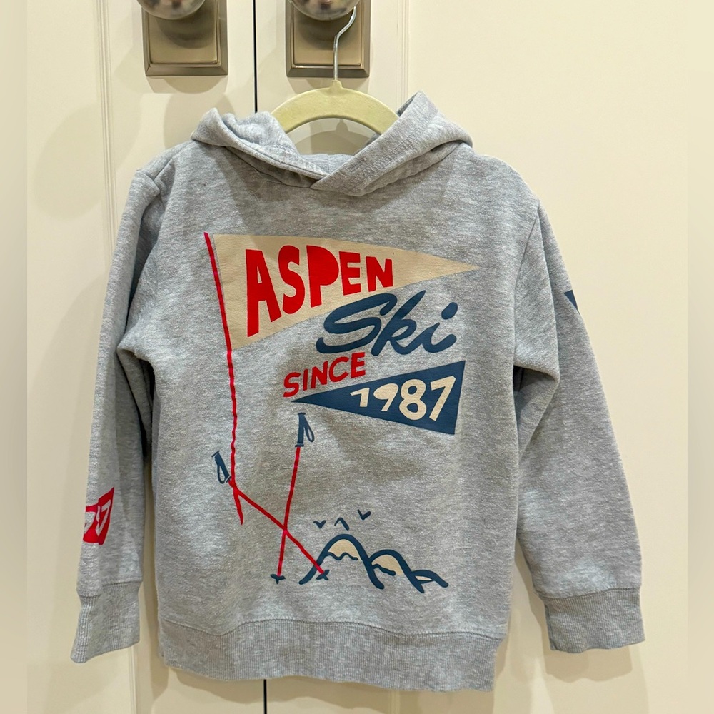 Girls or Boys Cotton On Sweatshirt. Size 5. Great condition.